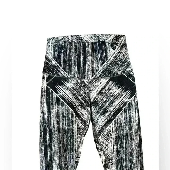 Lululemon Wunder Under Roll Down Black White Brush Size 4 - Picture 2 of 5